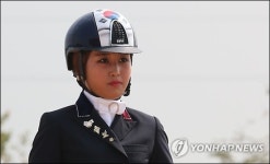 특검, 정유라 '업무방해 혐의' 체포영장 발부