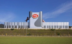 [현장에서] ‘나도 먹고 뽀삐도 먹고’…하림펫푸드 원천 ‘해피댄스 스튜디오’