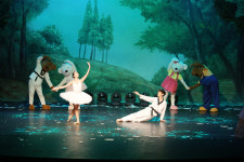 태권도와 발레의 환상적 앙상블 ‘LED 비바츠태권발레’, 온가족 뮤지컬로 어때요?