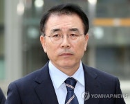 신한 노조, 조용병 회장 구명위해 발벗고 나서…기여도 참작되나