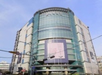 롯데백화점 노원점, 코로나19 확진자 방문에 임시 휴점