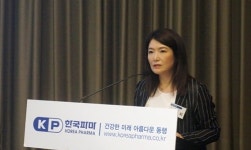 [특징주] 한국파마, 페노코린 캡슐 코로나19 억제 가능성에 급등