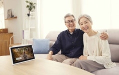 SKT, 보이는 AI 스피커 누구 네모 Ⅱ 출시