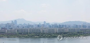 압구정 현대 아파트, 130억원에 손바뀜…일대 신고가