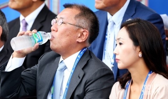 현대차그룹 정의선 회장, 한국 여자 양궁팀 10연패 기록 달성하여 주목