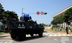 [포토] 국회 들어온 특수차량