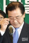 [포토] 안경 만지는 박준영 전 전남지사