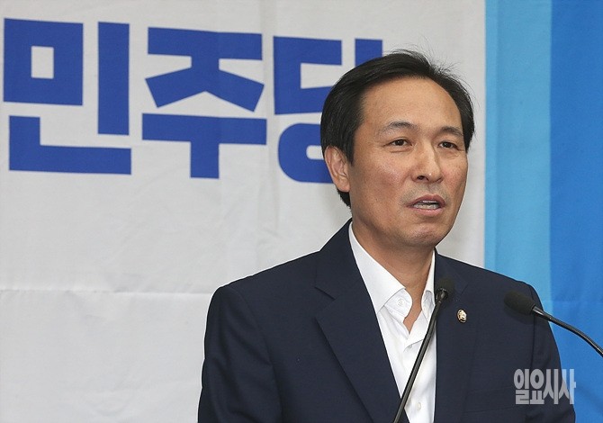 국회 협치 강화 노력에 나선 우상호 대통령실 정무수석, 국민과의 소통 강조【82글자】