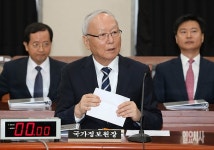 [포토] 답변하는 이병호