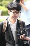 [포토] 취재진 질문 듣는 이준서