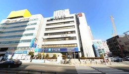 ‘못 먹어도 고’ 한성기업 외곬 대관식