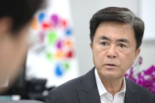 <광역단체장 릴레이 인터뷰> 김태흠 충남도지사 