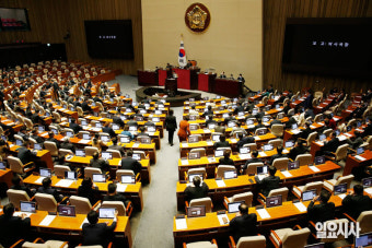 [포토] 이재명 체포동의안, 국회 본회의 보고