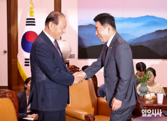 [포토] 김진표 국회의장 찾은 황우여 비대위원장