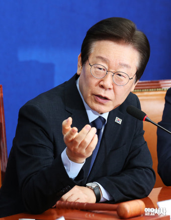 [포토] 이재명, 차기 총리 이시바에 “한일관계 발전 기대”