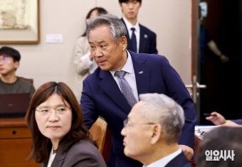 문체부도 나선 이기흥 대한체육회장 흔들기