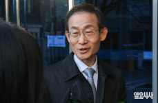 [포토] 김호철 감사원장 후보자, 인사청문회 준비사무실 출근