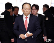 [포토] '계엄 해제 표결 방해 혐의' 추경호 의원 1차 공판 출석