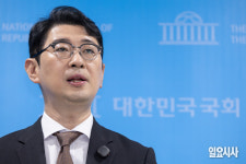[포토] 이재명 대통령 ‘황제골프 특검법’ 발의한 국민의힘 주진우 의원