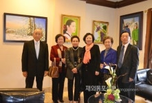 민주평통 오타와 이상훈 대표, 그림 전시회 개최
