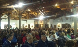 아르헨티나 비샤 헤셀, 프란치스코 교황 사진전 개최