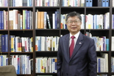 호주 미래언론인에 한국 보여준다 - 승원홍  이사장