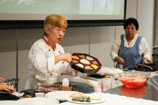 궁중음식연구원사 | '천하의 부엌' 오사카서 한국 궁중음식 진수 선보여