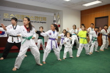 로스앤젤레스한인회, 한인회관서 태권도 강좌