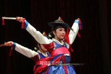 캄보디아에서 펼쳐진 한·캄·중 3개국 합동문화예술제