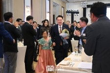 윤 대통령, 인도서 동포간담회 개최