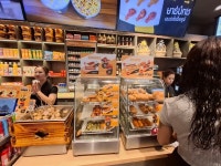 캄보디아에서 날아온 이마트24의 초라한 성적표
