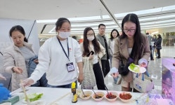 맛으로 잇는 한중 우정...베이징 K-FOOD FESTA