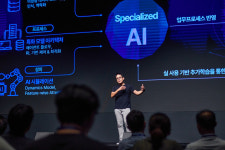 쑄꽦샇 留덊궎굹씫뒪 CEO 쒕쾾슜 AI濡쒕뒗 븳怨꾟젣議 쁽옣뿏 듅솕 AI 븘슂