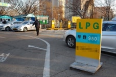 LPG차 충전소價 전지역 900원대 안착