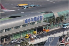 제주공항 청사 대기환경이 이상하다?…상주업체 직원들 목 통증과 두통 호소