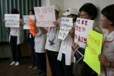 가뜩이나 포화 직전인데 또 뽑자고 중국어 가이드 폭발