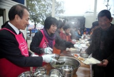 좋은 사람들과 함께하는 사랑의 밥차 운영