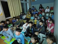 토산초, 주제가 있는 영화상영회