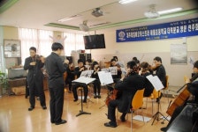 애월초더럭분교, 제주체임버오케스트라와 함께 한 음악회