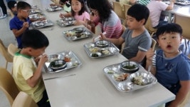 하례초, 전통 음식 체험의 날 운영