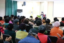 자작나무숲, 서부복지관서 추억의 아코디언 공연