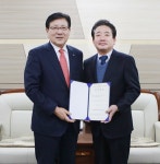㈜피엠씨프러덕션, 제주대 발전기금 5년째 전달
