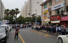김동욱 외도 부영아파트 앞에서 마지막 총력유세...투표 호소