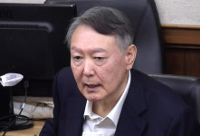 내란특검 ‘체포 방해 등 혐의’ 尹에 10년 구형...반성·사죄 없어
