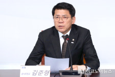 김준형 혁신당 신임 원내대표 “기본’부터 함께 세워 가자”