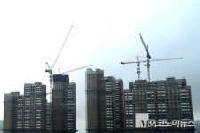 서울 아파트 준공 1~7월 49% 급감...착공은 36% 증가