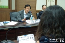 공도코다코구내식당 | 질문에 답하는 정몽준 의원