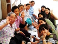 수원여대 자원봉사단 얼굴이 예뻐 마음은 더 예뻐