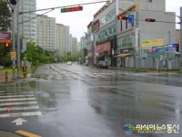 충북 가뭄 해갈 단비, 휴일 조용한 청주 거리