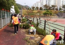 진해구 웅동2동, 청안공원내 명품 산책로 조성